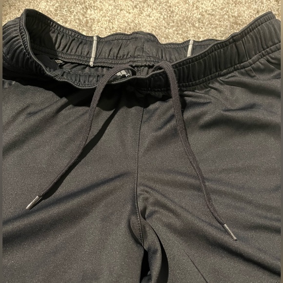 Adidas athletic shorts - Picture 4 of 4